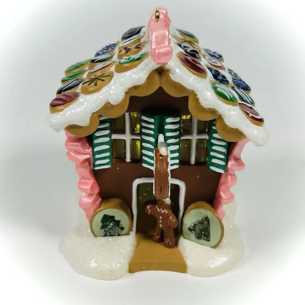 Hallmark Keepsake Bake Shop Noelville 2007 Ornament Second in Series Gingerbread
